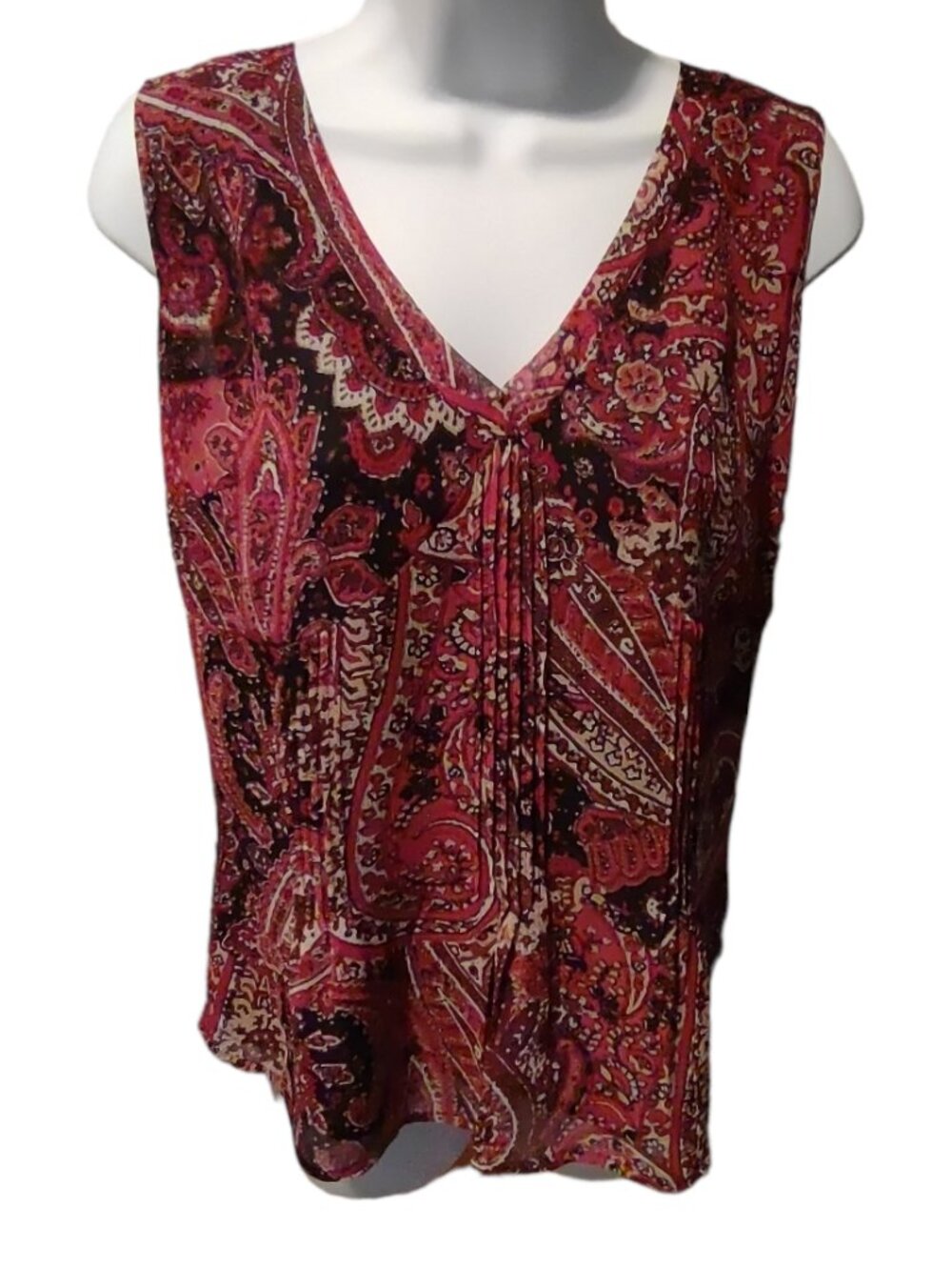 a.n.a. V-neck Paisley Sleeveless Top
